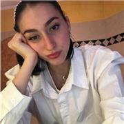 Studentessa di 19 anni offre ripetizioni per materie scientifiche e umanistiche (in questo caso però dipende dalla materia)